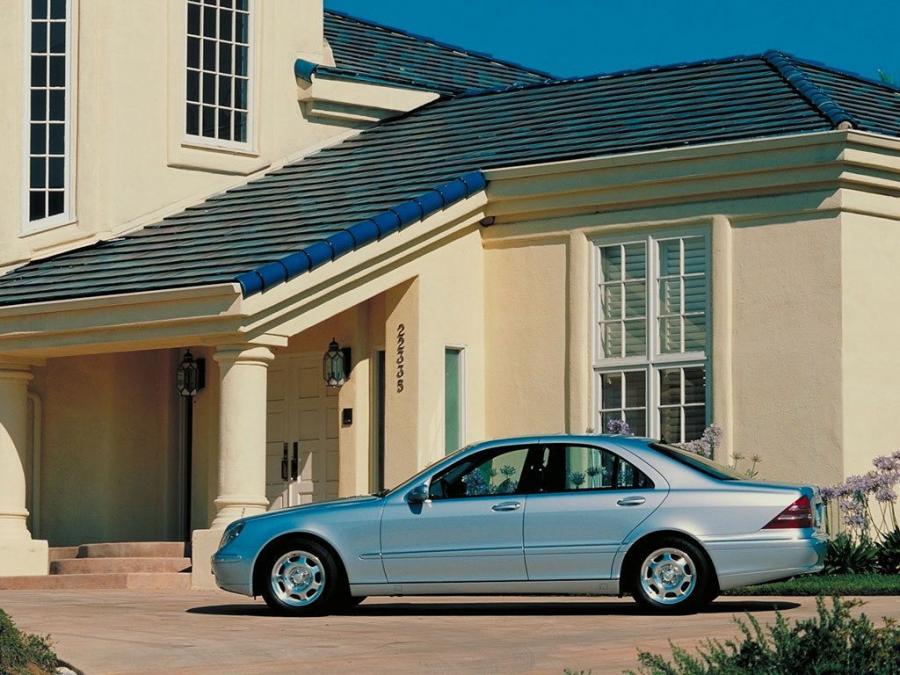  Mercedes-Benz S320 1998 года  (фото 11 из 20)